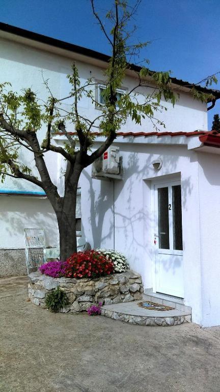 Apartments Hodanic Krk Town Exterior foto